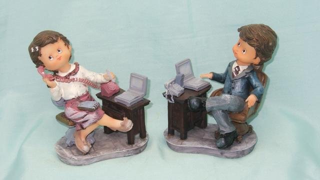 Děti u psacího stolu - Polystonové a keramické figurky
