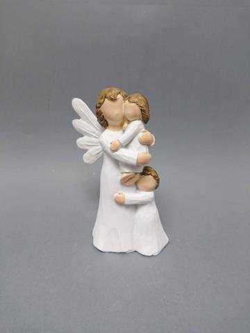 Anděl bílý s dvěma dětmi
