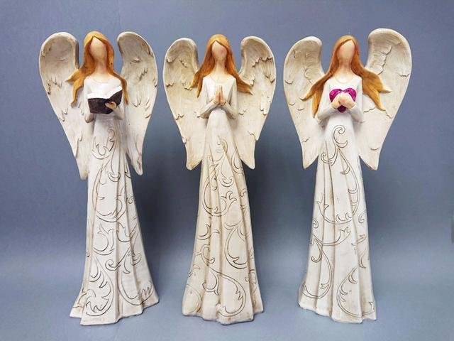 Anděl polyston světlý velký 3 druhy - Polystonové a keramické figurky