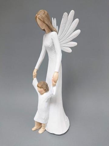 Anděl s děckem bílý - Polystonové a keramické figurky