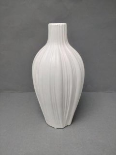 Váza bílá 30cm Vázy
