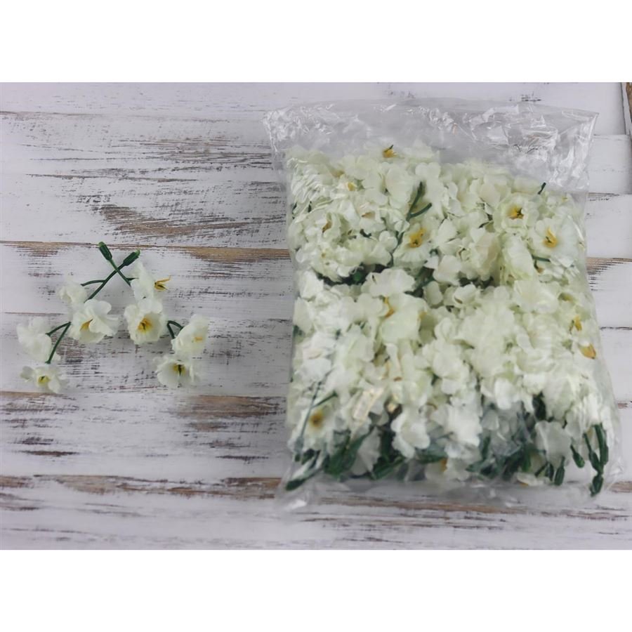Nábytek - Bytové doplňky a dekorace - Květiny a stojany - Květiny - Gypsophila hlavička 8 cm krémová Gypsophila hlavička 8 cm krémová - Květiny