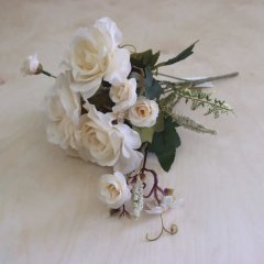 Umělá kytice krémová 371252-26 Nábytek - Bytové doplňky a dekorace - Květiny a stojany - Květiny